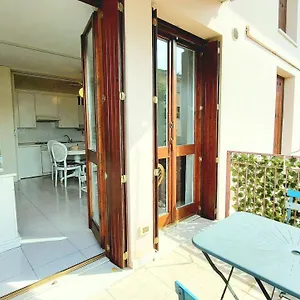 https://foscolo-pool-apartment.hotelinveneto.com