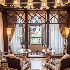 Egò Boutique The Silk Road Veneza